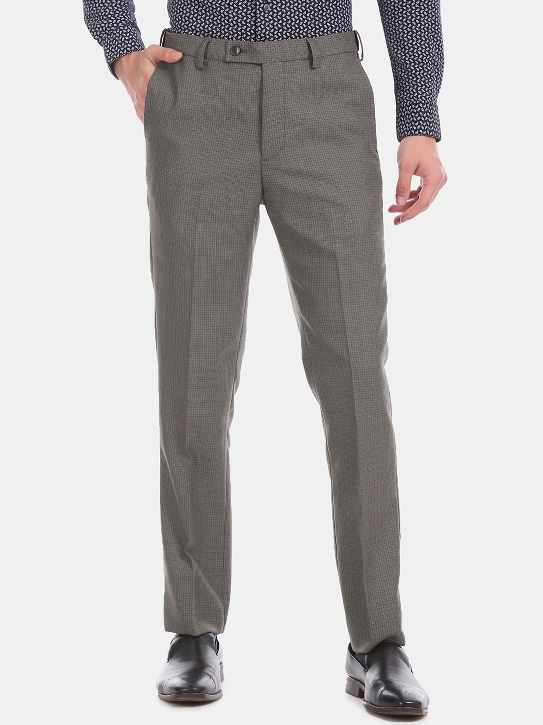 

Arrow Men Brown Tapered Fit Checked Formal Trousers