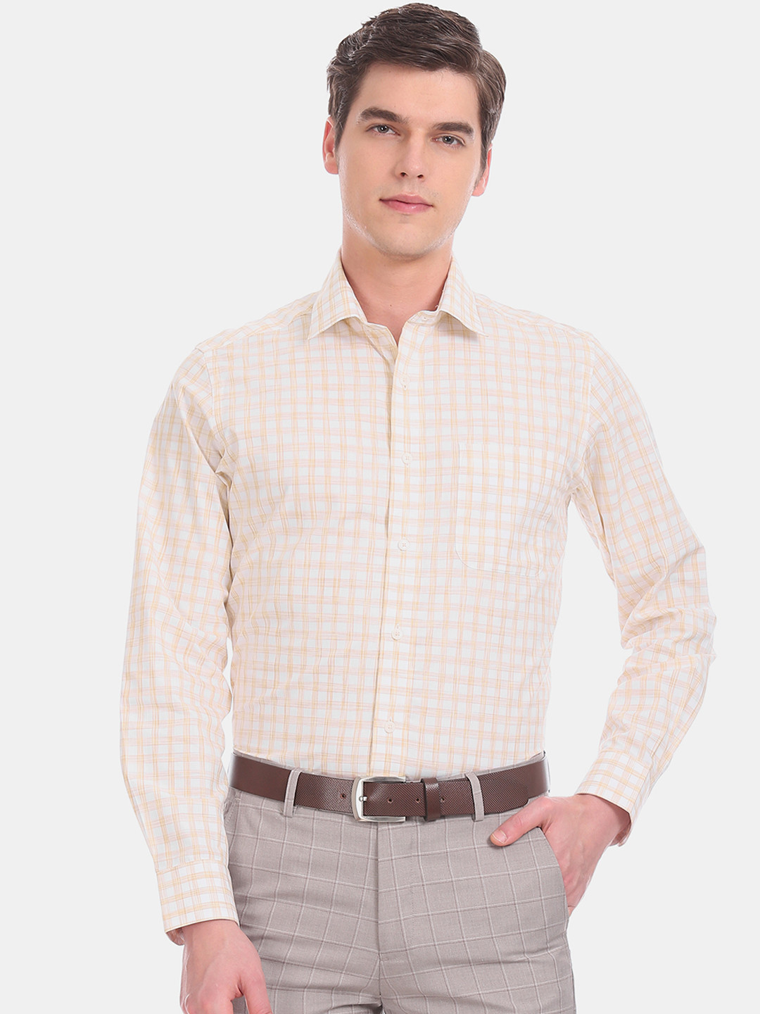 

Arrow Men White & Brown Regular Fit Checked Formal Shirt