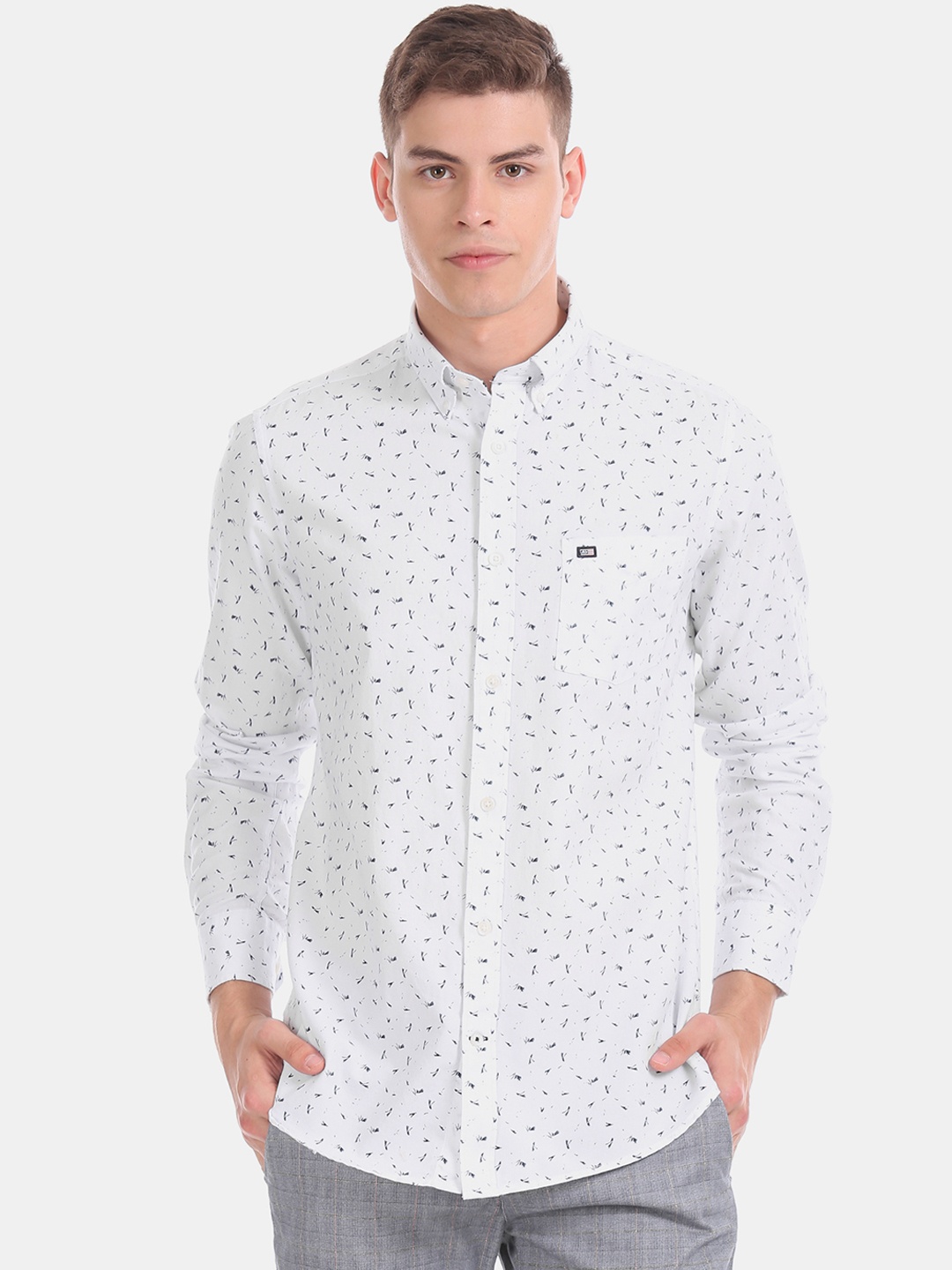 

Arrow Sport Men White & Blue Slim Fit Printed Casual Shirt