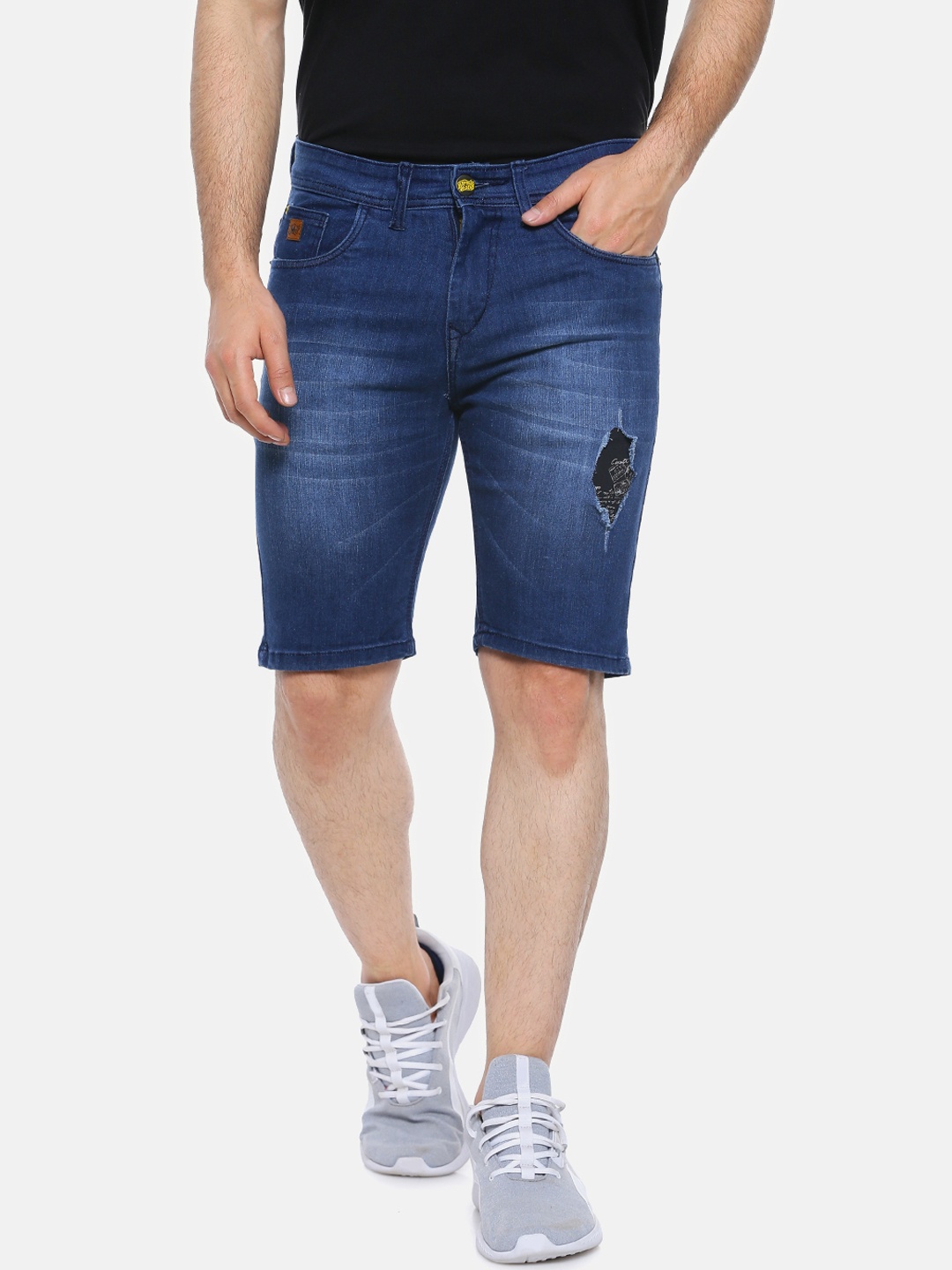 

Campus Sutra Men Blue Washed Regular Fit Denim Shorts