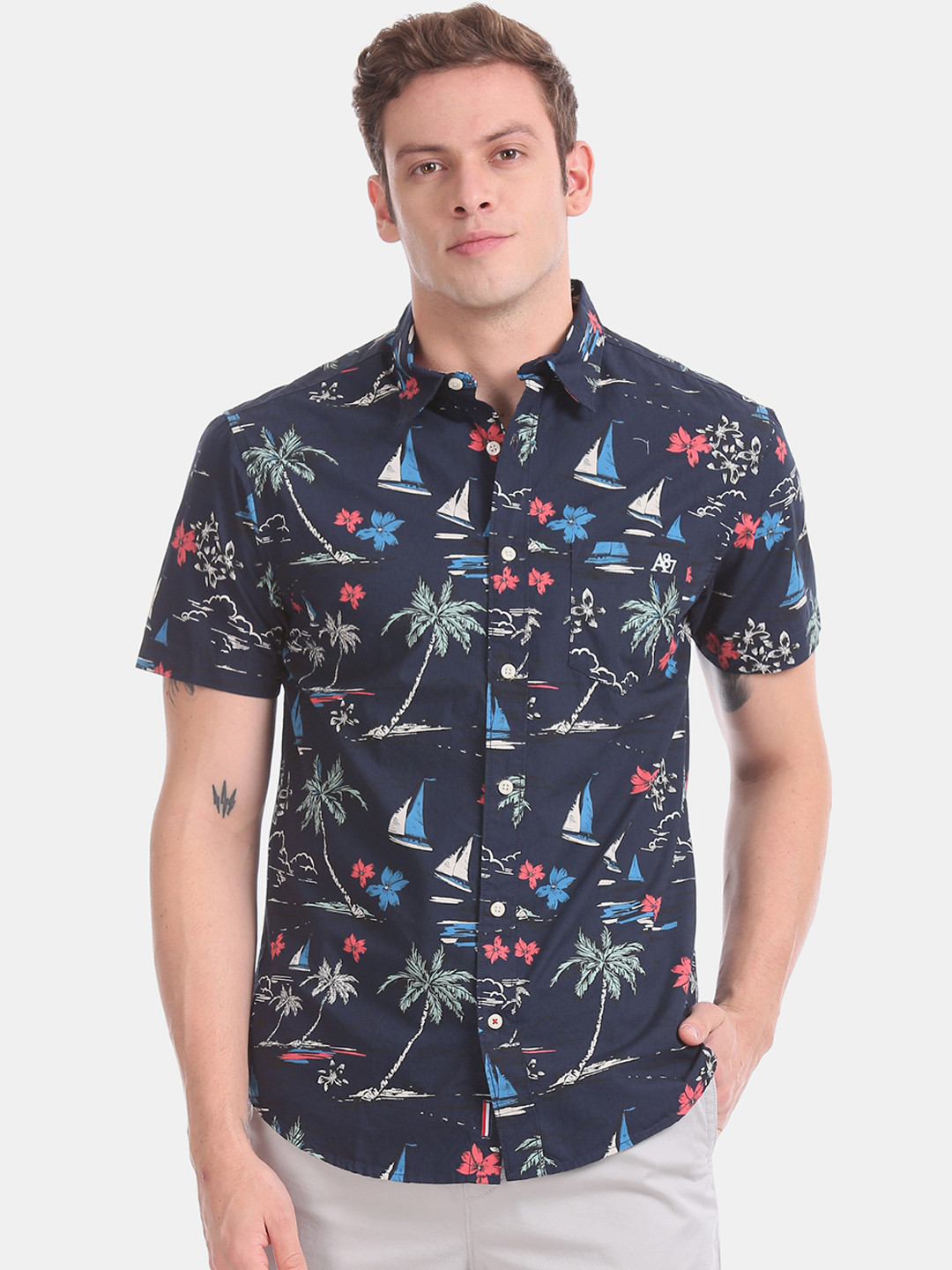 

Aeropostale Men Navy Blue & Pink Regular Fit Printed Casual Shirt