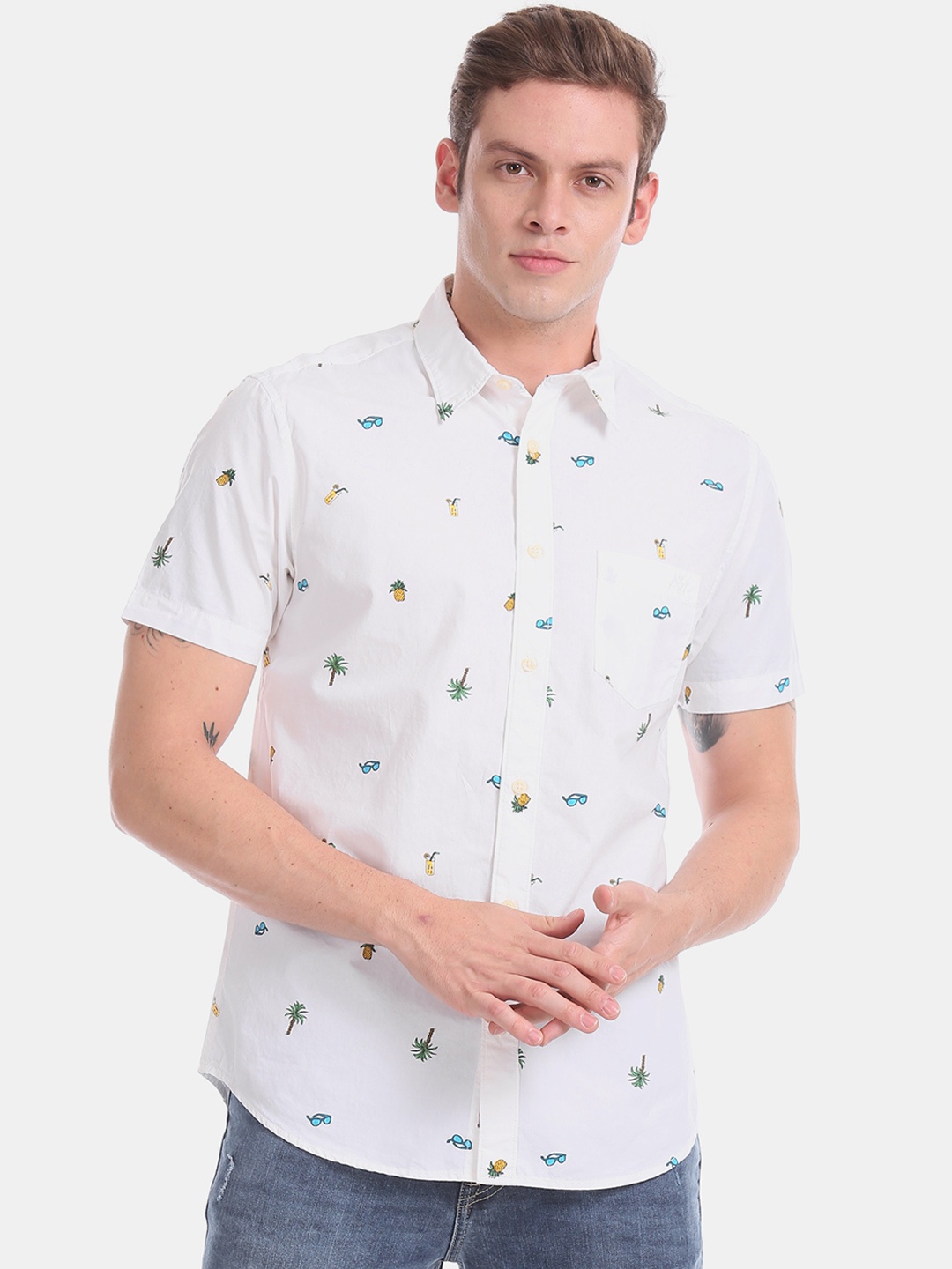 

Aeropostale Men White Regular Fit Printed Casual Shirt