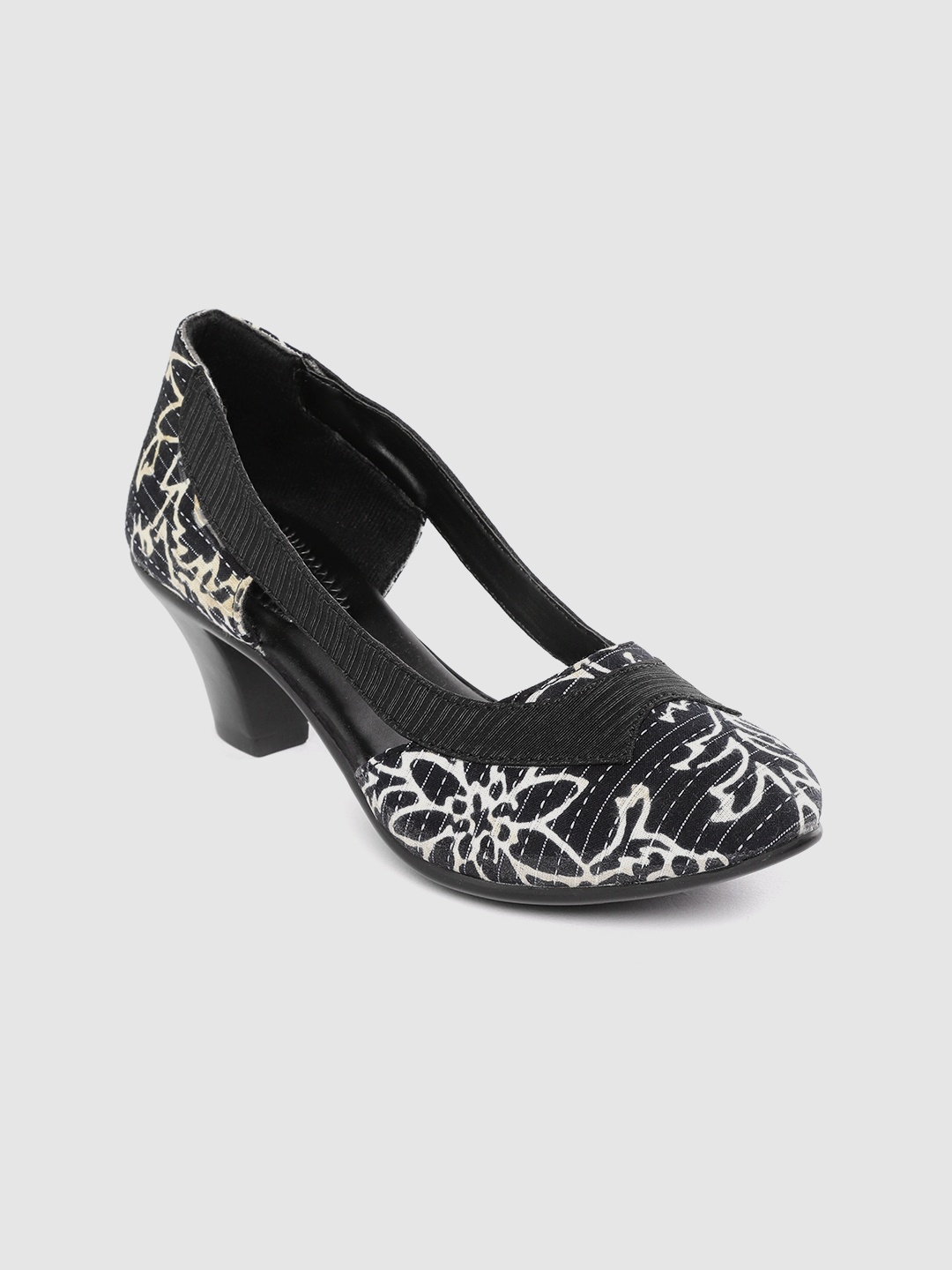 

Ekta Women Black & White Floral Bagru Print Handcrafted Pumps