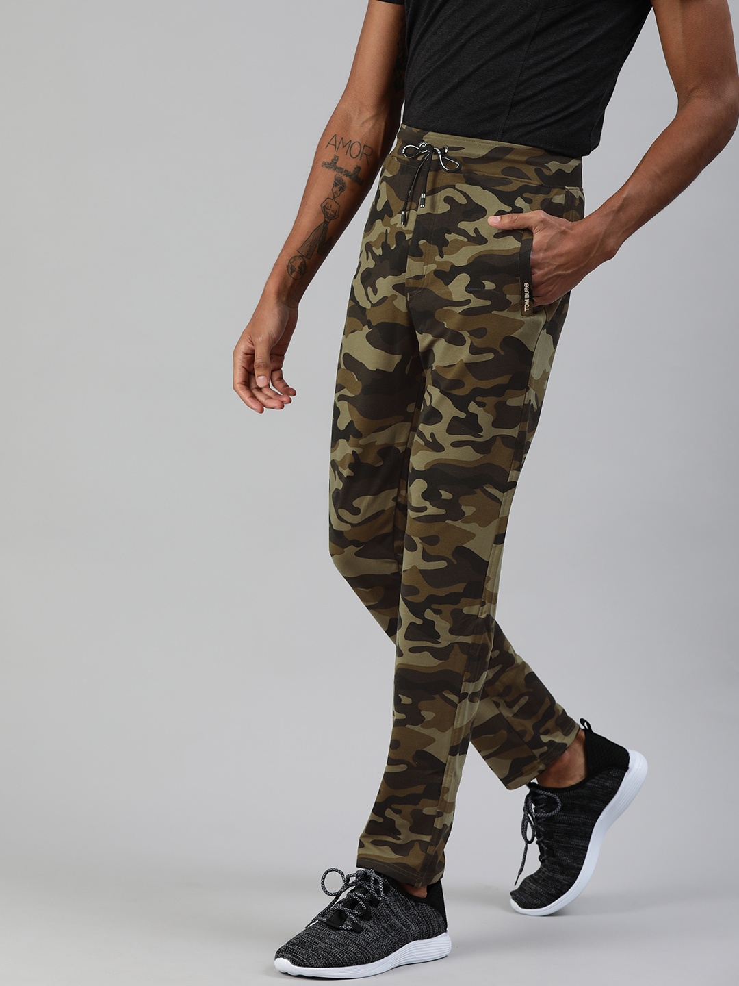 

TOM BURG Men Olive Brown & Khaki Camouflage Printed Slim Fit Track Pants