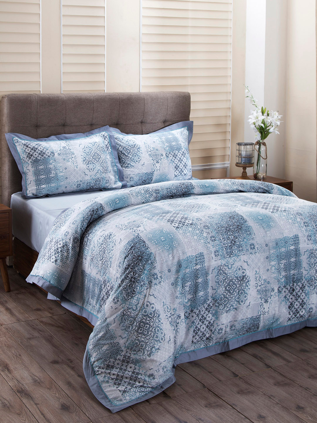 

MASPAR Blue & Grey Printed Fretwork Tessera 400 TC King Duvet Cover with 2 Pillow Covers