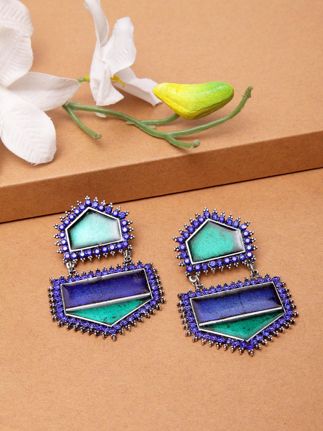 

Moedbuille Silver & Sea Green Handcrafted Geometric Drop Earrings
