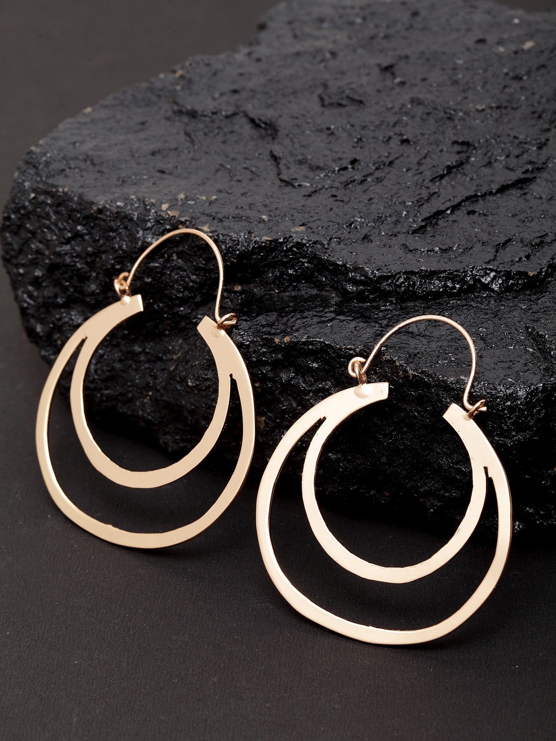 

Madame Gold-Plated Circular Hoop Earrings