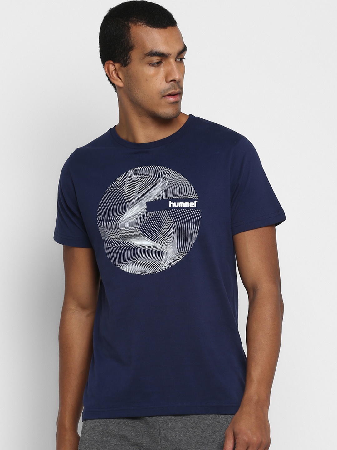 

hummel Men Navy Blue & White Printed Round Neck T-shirt