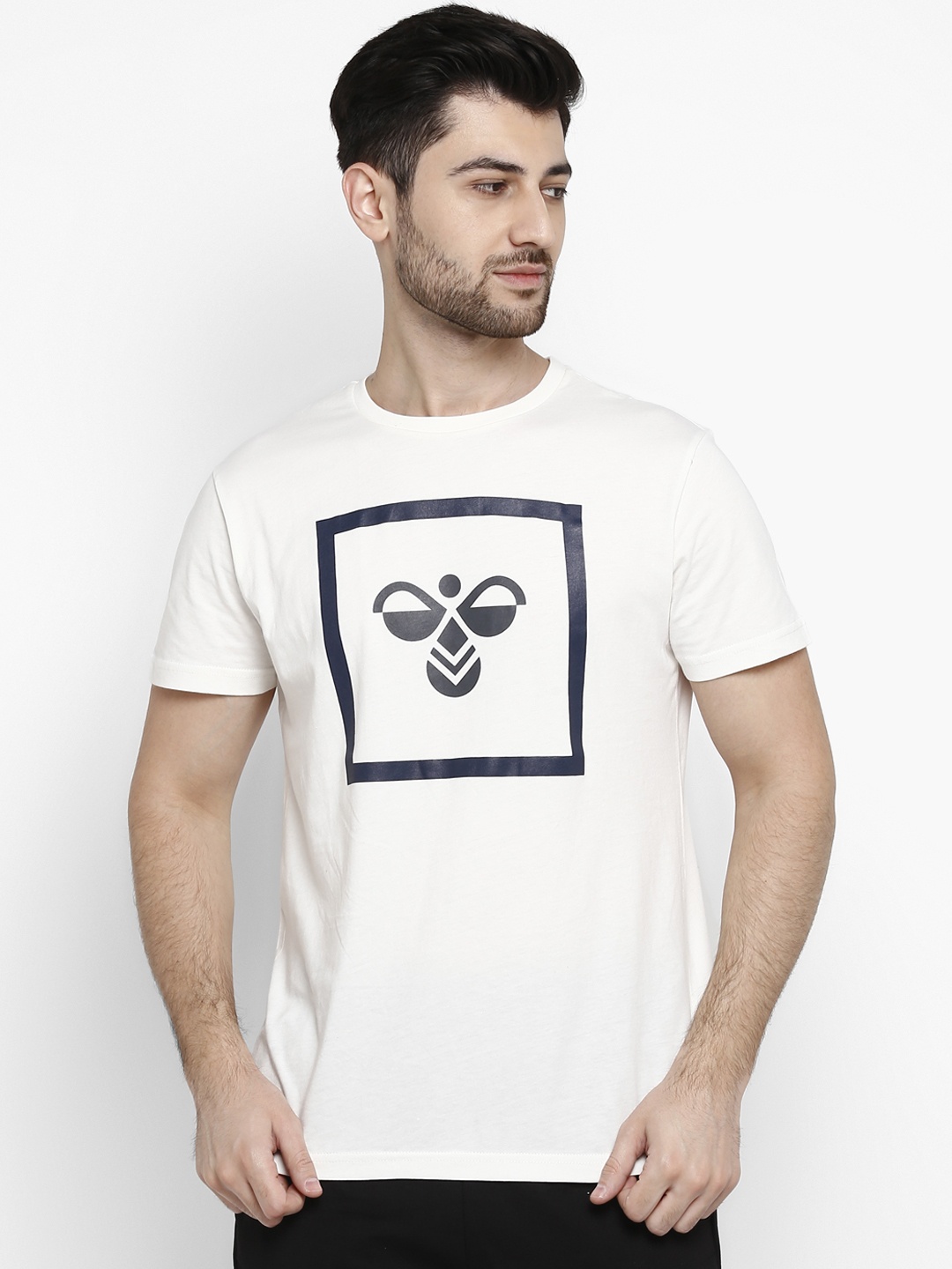 

hummel Men Off-White Zia Printed Round Neck T-shirt