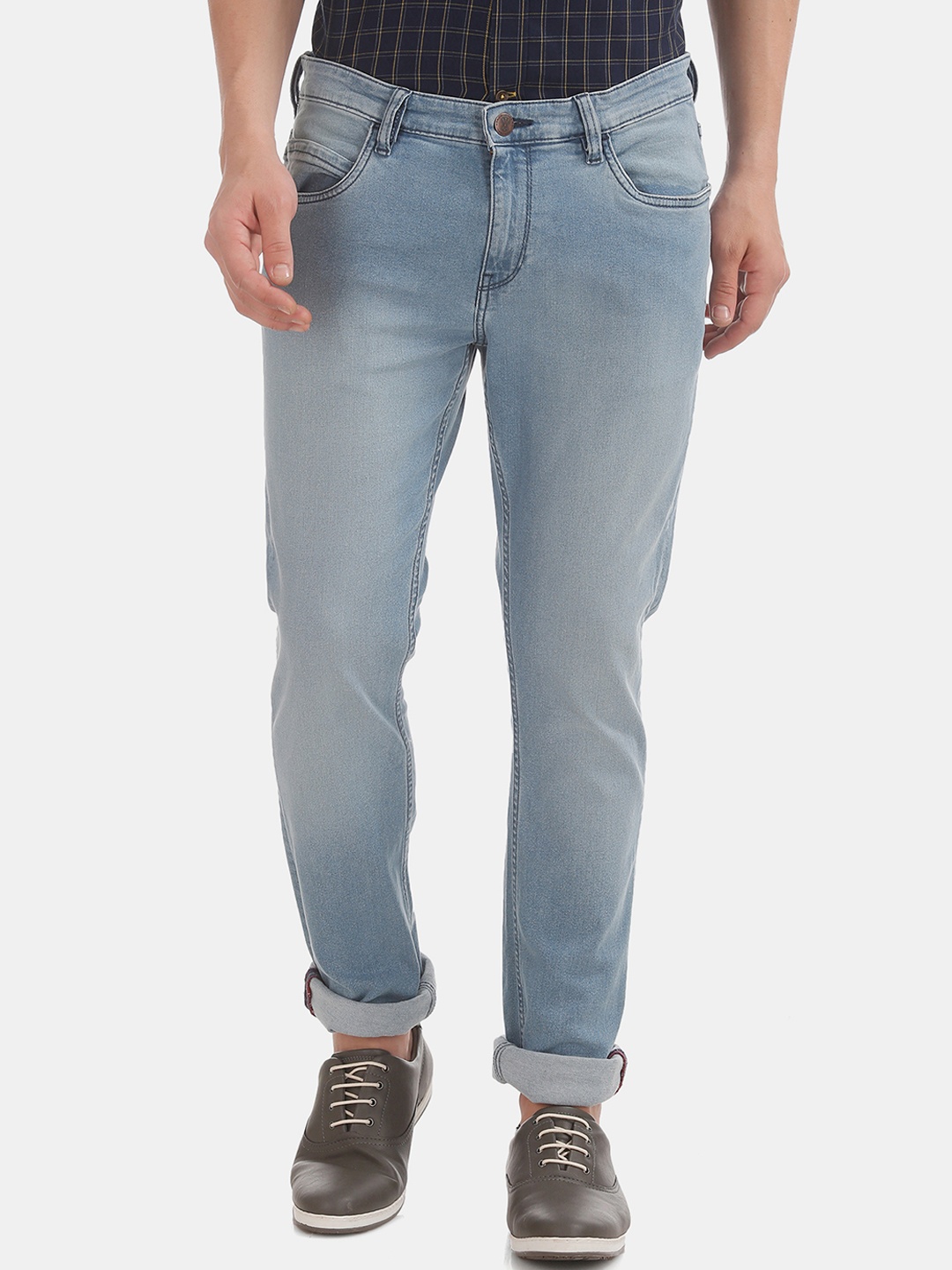 

Arrow Blue Jean Co. Men Blue Straight Fit Mid-Rise Clean Look Jeans