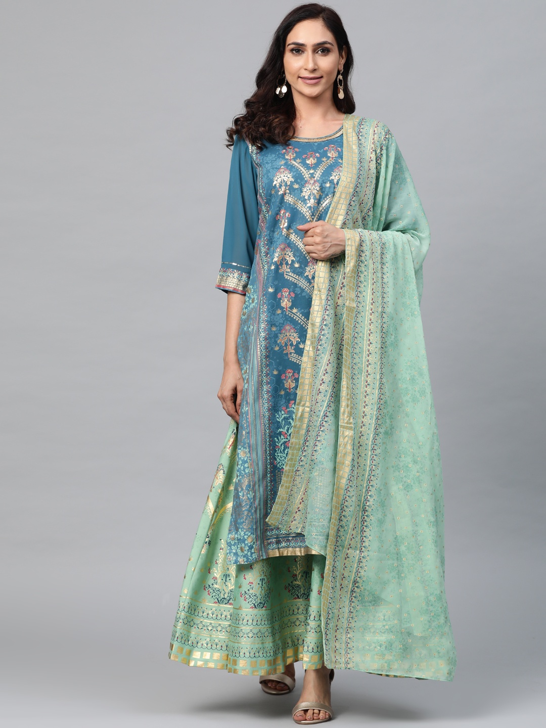 

AURELIA Women Teal Blue & Green Printed Layered Kurta with Skirt & Dupatta