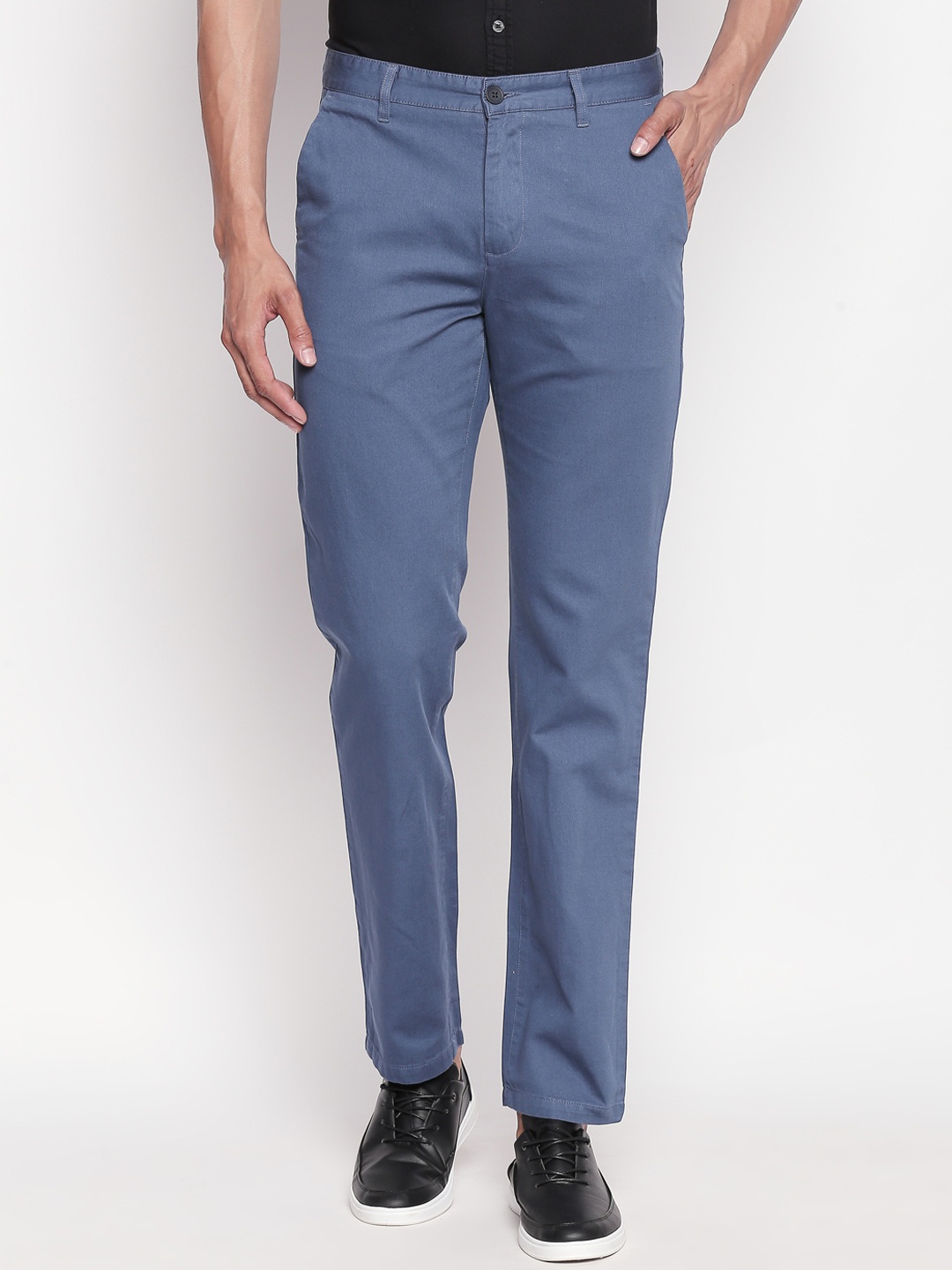 

BYFORD by Pantaloons Men Blue Straight Fit Solid Regular Trousers