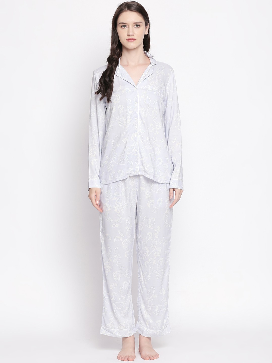 

Dreamz by Pantaloons Women Blue & White Printed Night suit