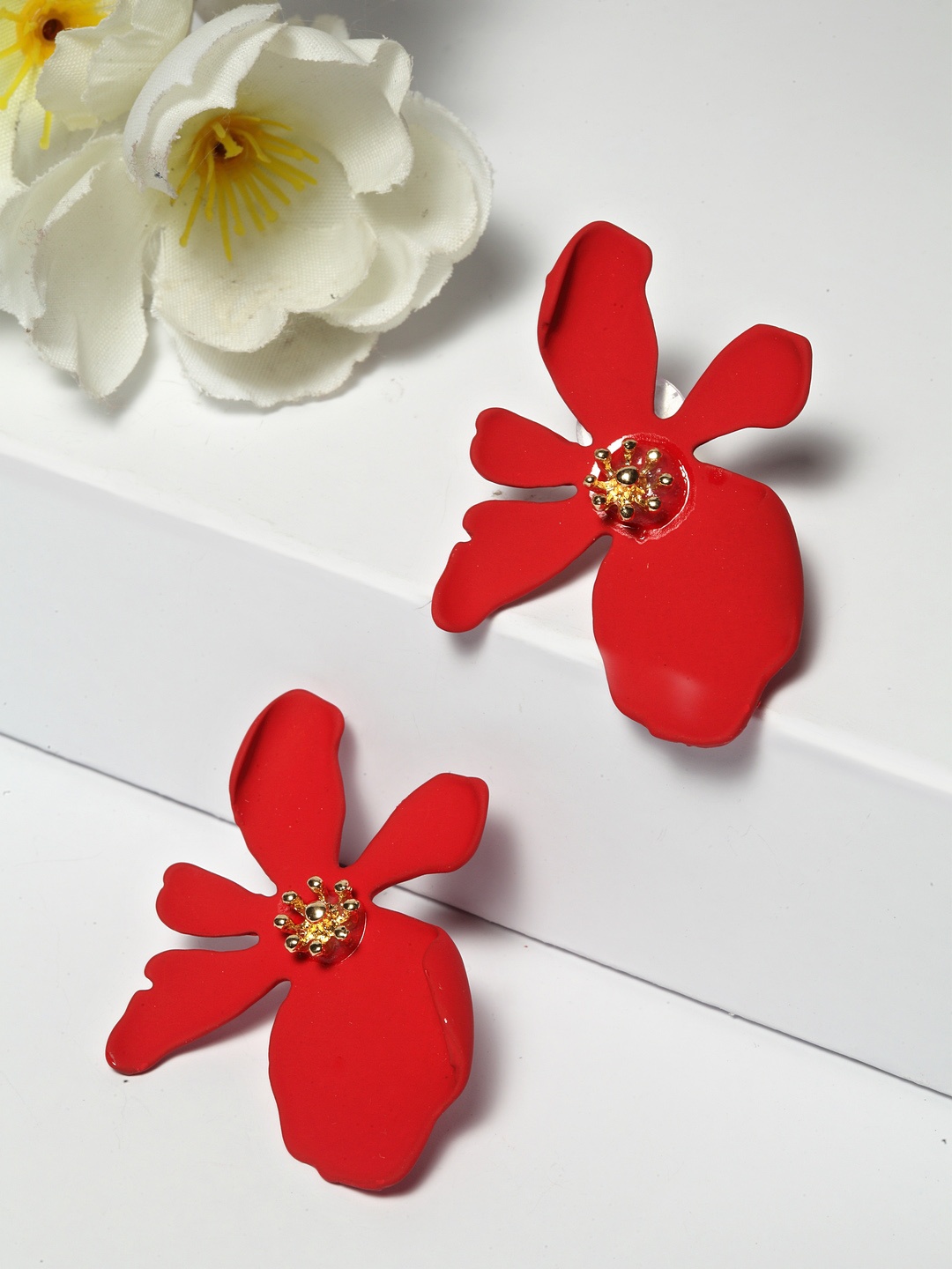 

AVANT-GARDE PARIS Red Floral Gold-Plated Drop Earrings