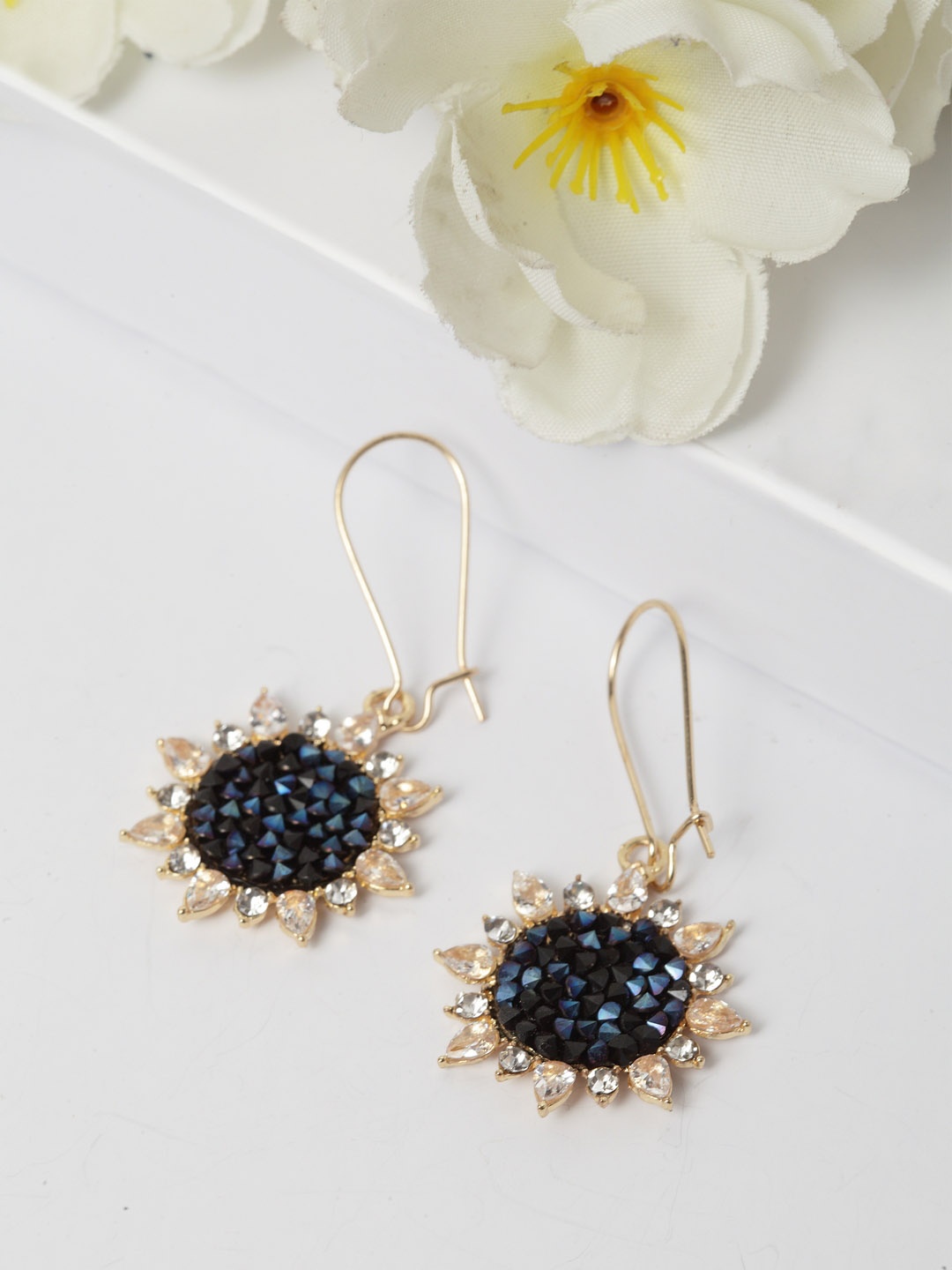 

AVANT-GARDE PARIS Gold-Plated Blue Teardrop Shaped Drop Earrings