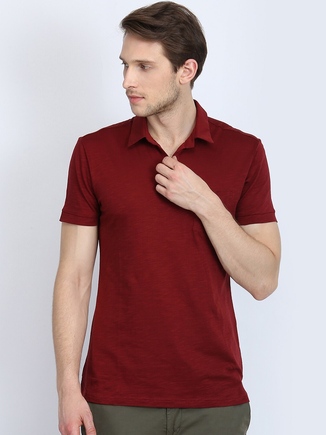 

Antony Morato Men Maroon Solid Polo Collar T-shirt