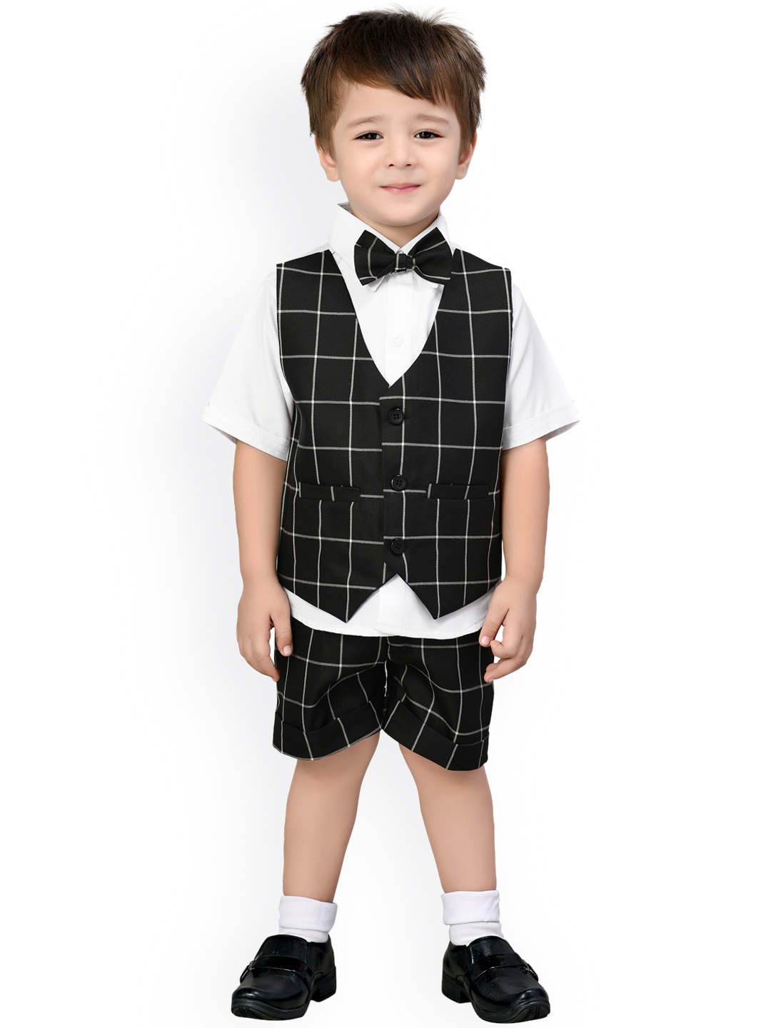 

Jeetethnics Boys Black & White Checked Shirt with Shorts