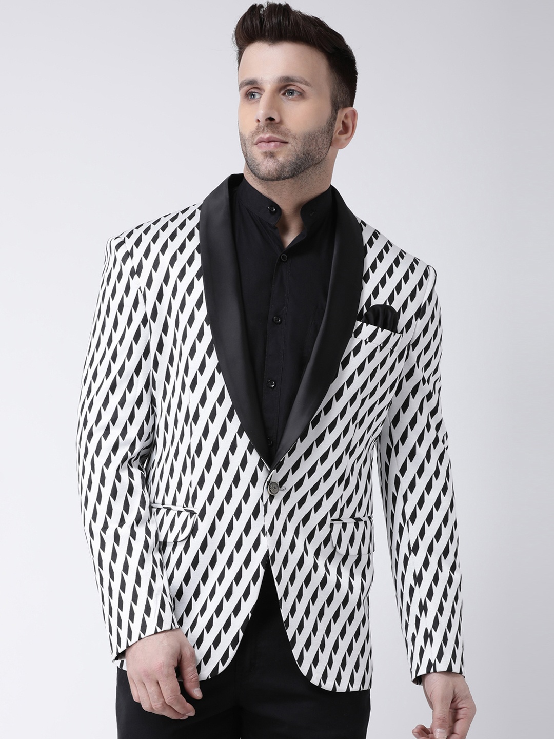 

Hangup Men White & Black Printed Single-Breasted Blazer