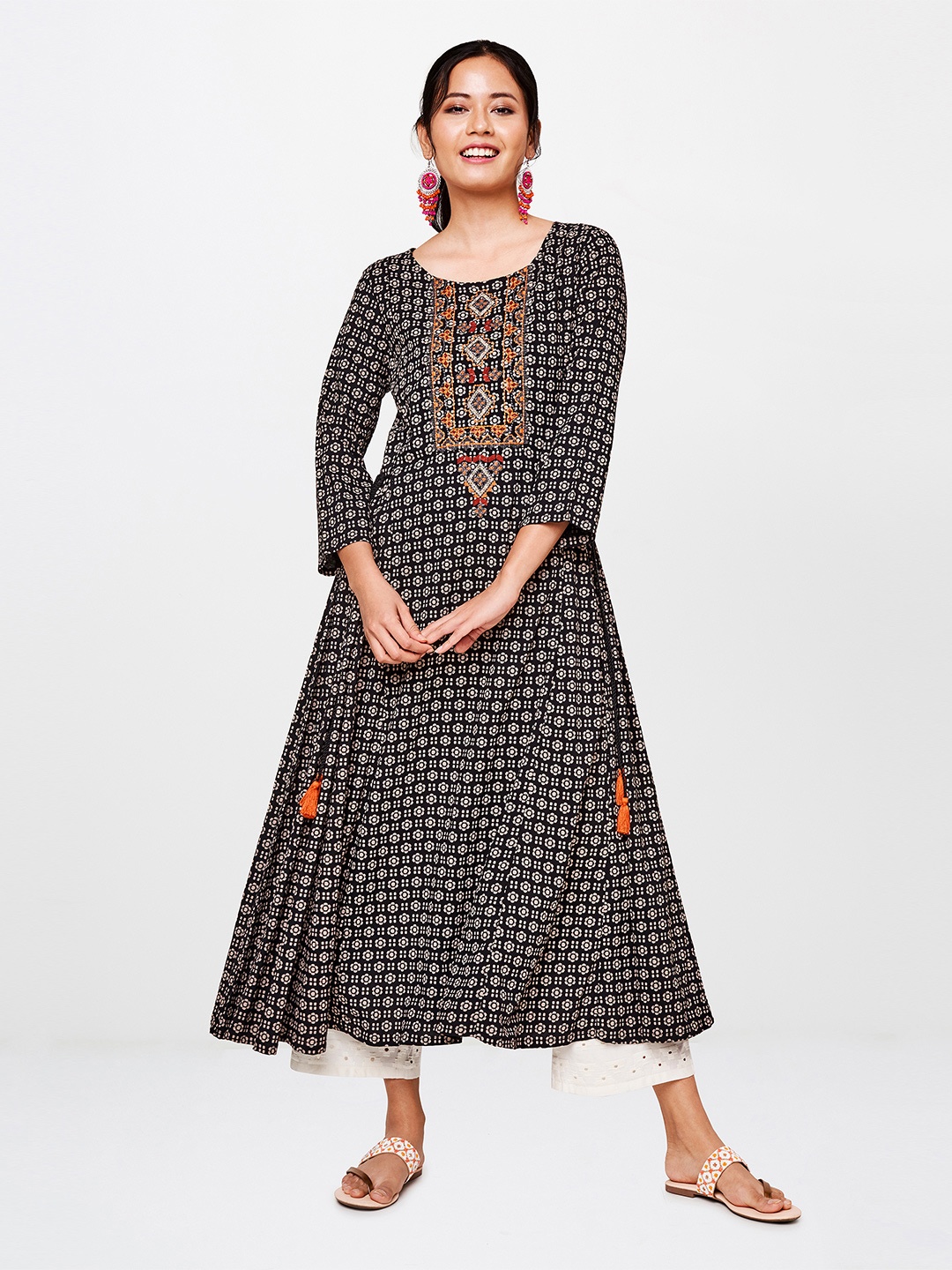 

Global Desi Women Black & White Printed A-Line Kurta