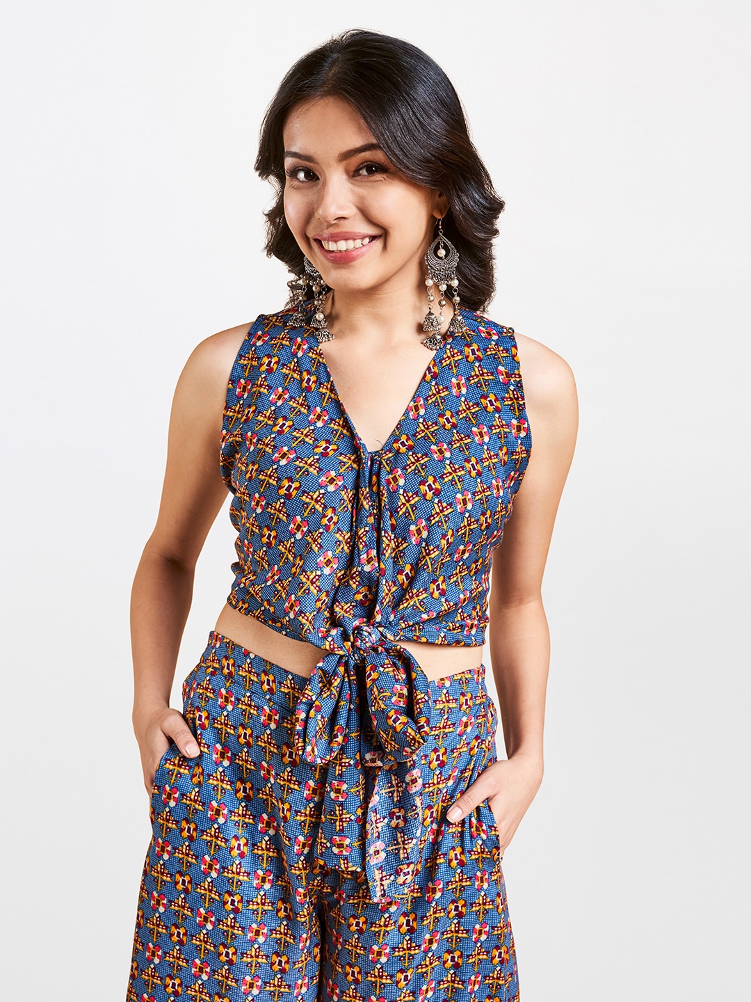 

Global Desi Women Blue & Mustard Yellow Printed Waist Tie-Up Crop Top