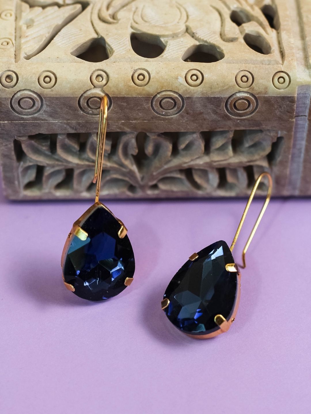 

AccessHer Gold-Plated & Blue Teardrop Shaped Drop Earrings