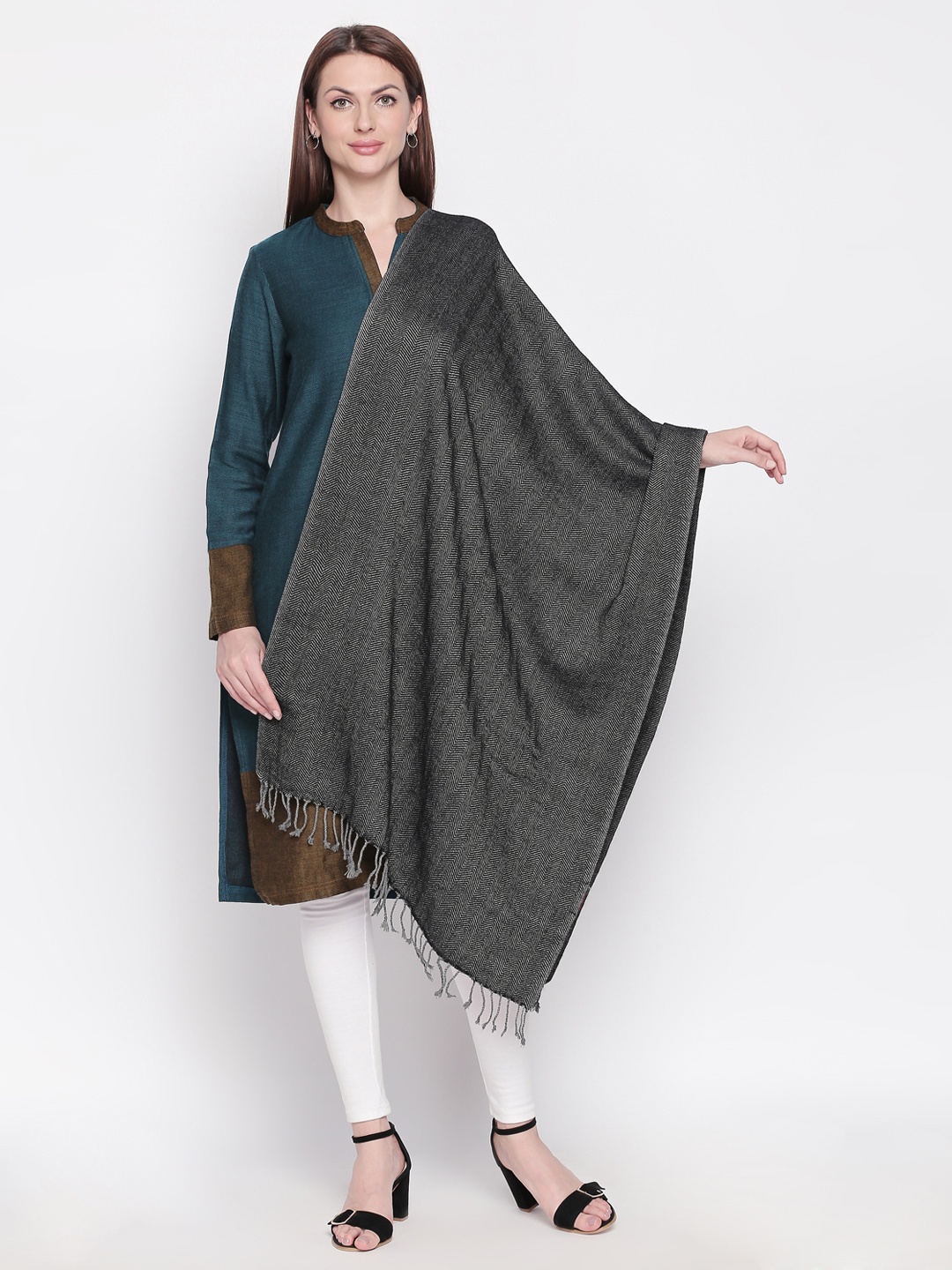 

RANGMANCH BY PANTALOONS Women Black And Grey Woven Design Woollen Shawl