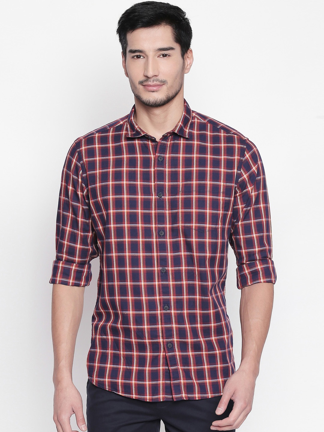 

BYFORD by Pantaloons Men Navy Blue & Red Slim Fit Checked Casual Shirt