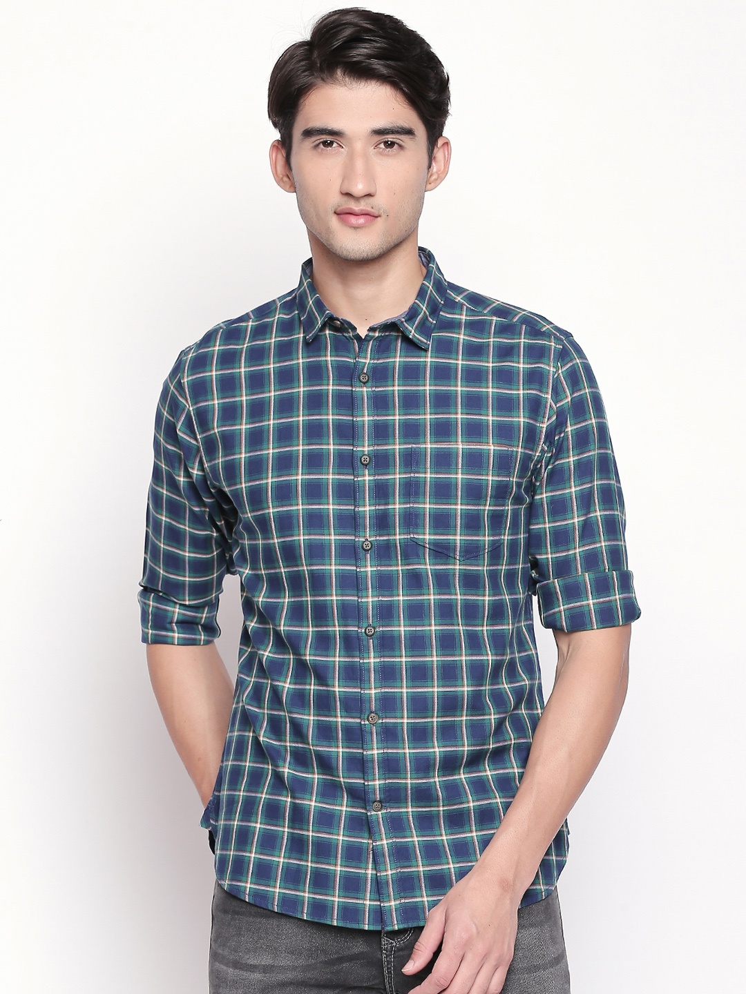 

BYFORD by Pantaloons Men Green & Blue Slim Fit Checked Casual Shirt