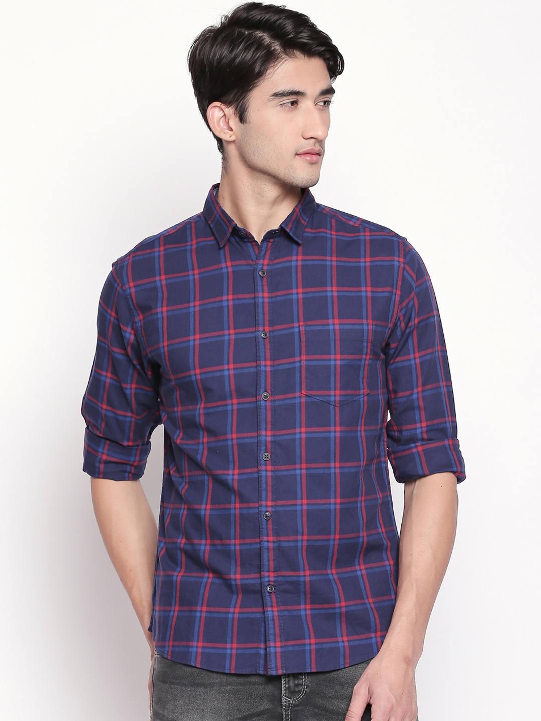

BYFORD by Pantaloons Men Navy Blue & Red Slim Fit Checked Casual Shirt
