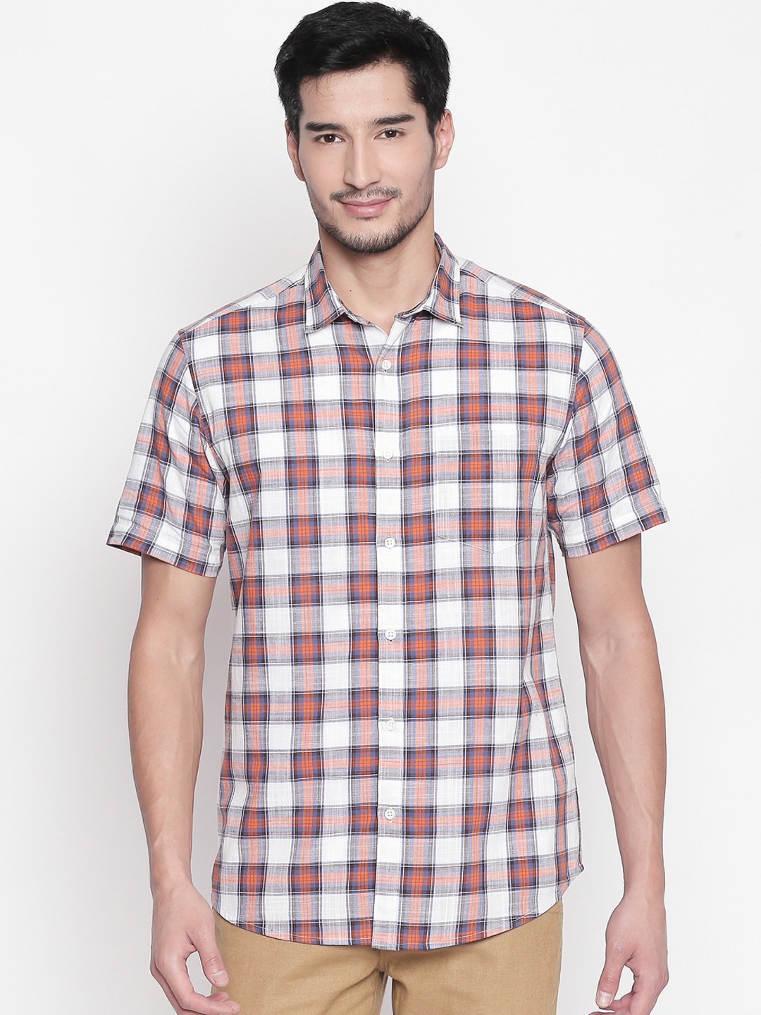 

BYFORD by Pantaloons Men White & Orange Regular Fit Checked Casual Shirt