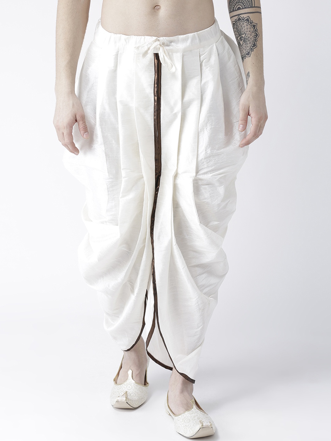 

DEYANN Men Off White Solid Dhoti