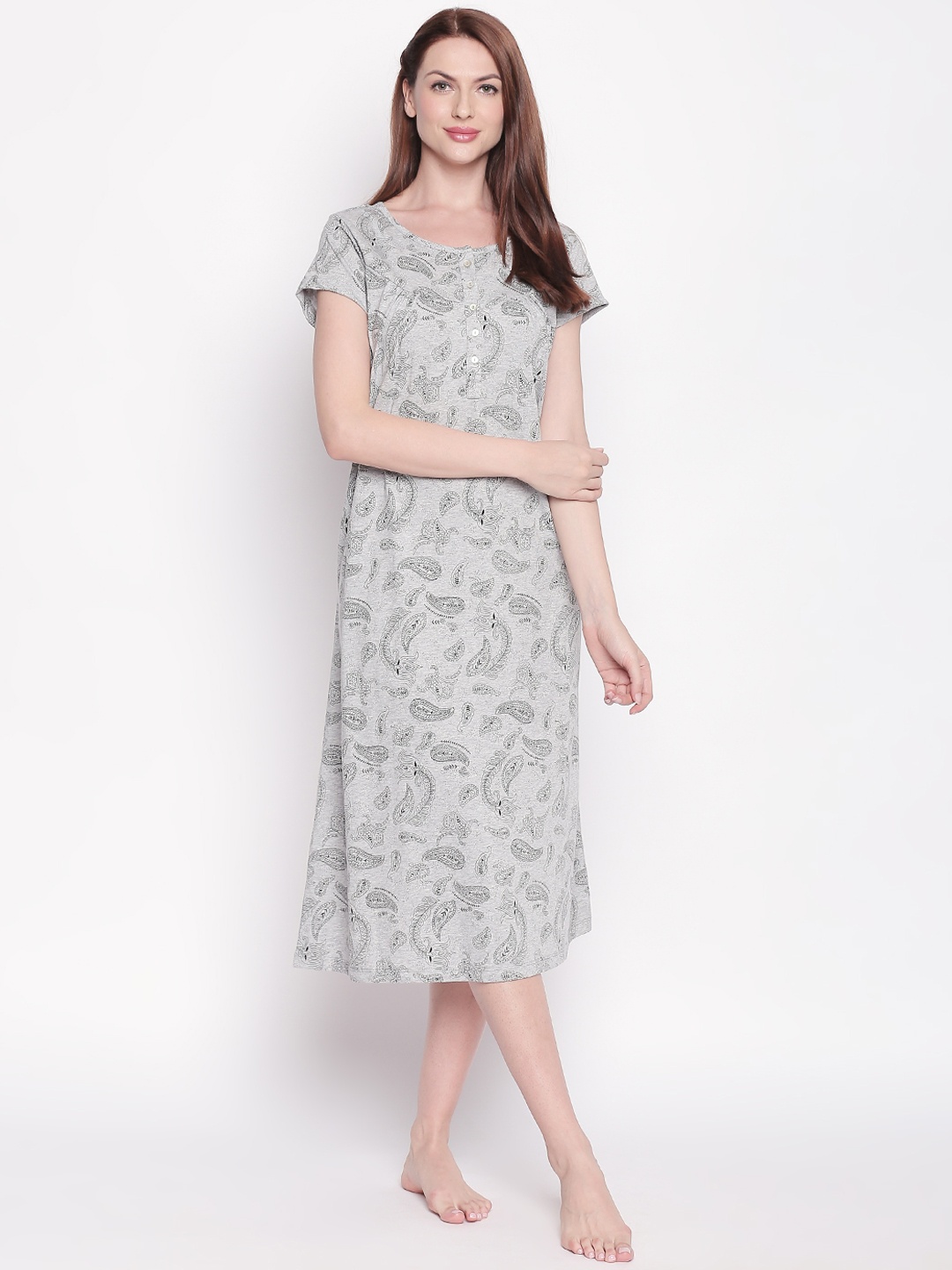 

Dreamz by Pantaloons Grey & Black Printed Nightdress