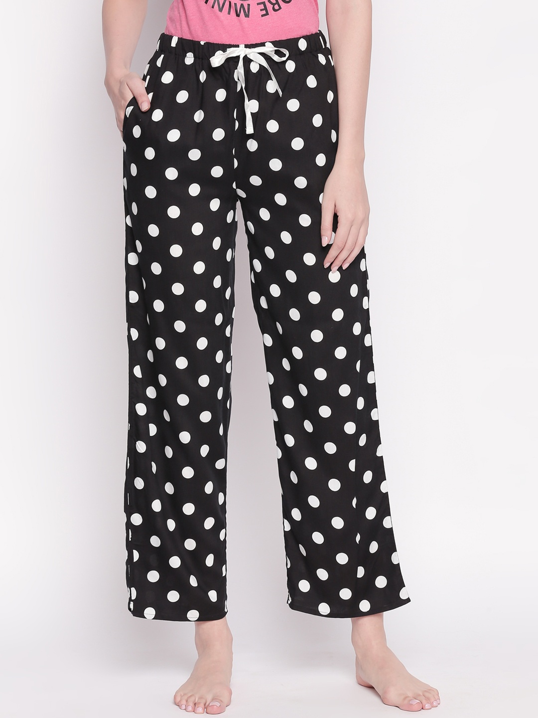 

Dreamz by Pantaloons Women Black & White Printed Lounge Pants
