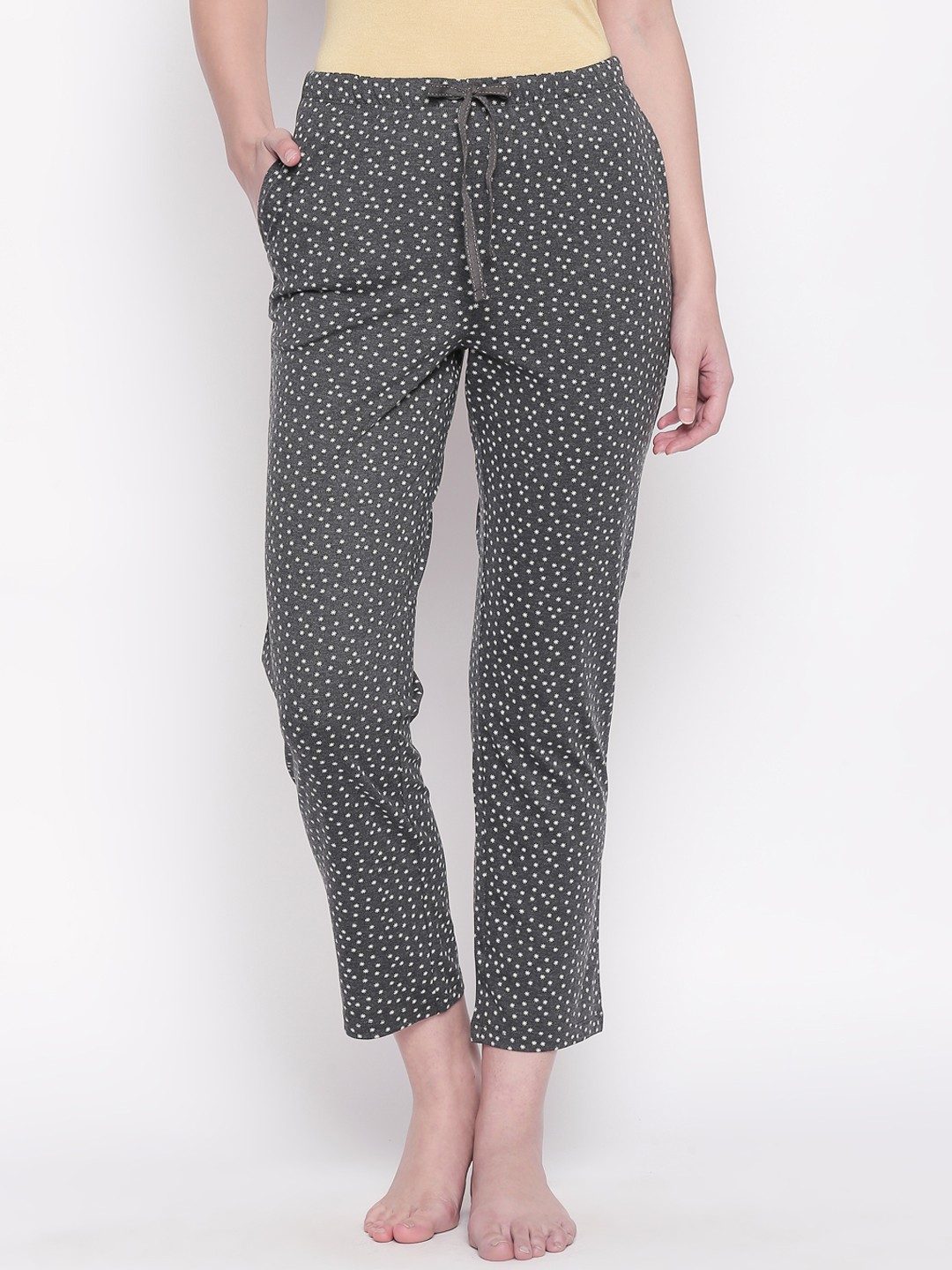 

Dreamz by Pantaloons Women Grey & White Printed Lounge Pants 8905172000768