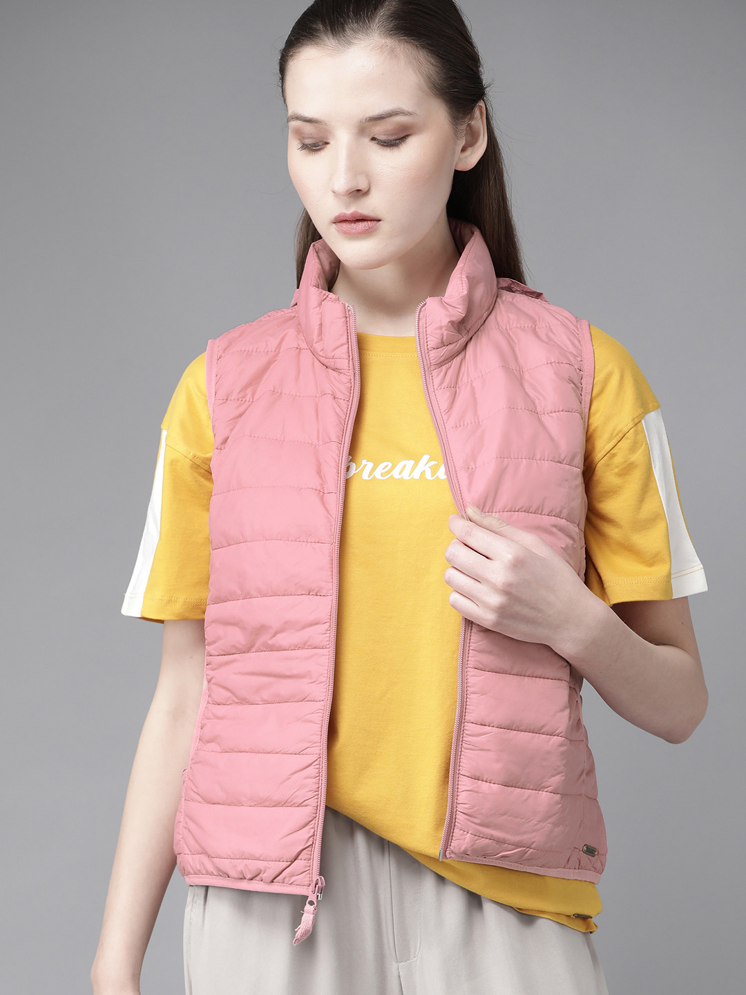 

Roadster Women Pink Solid Lightweight Packable Jacket