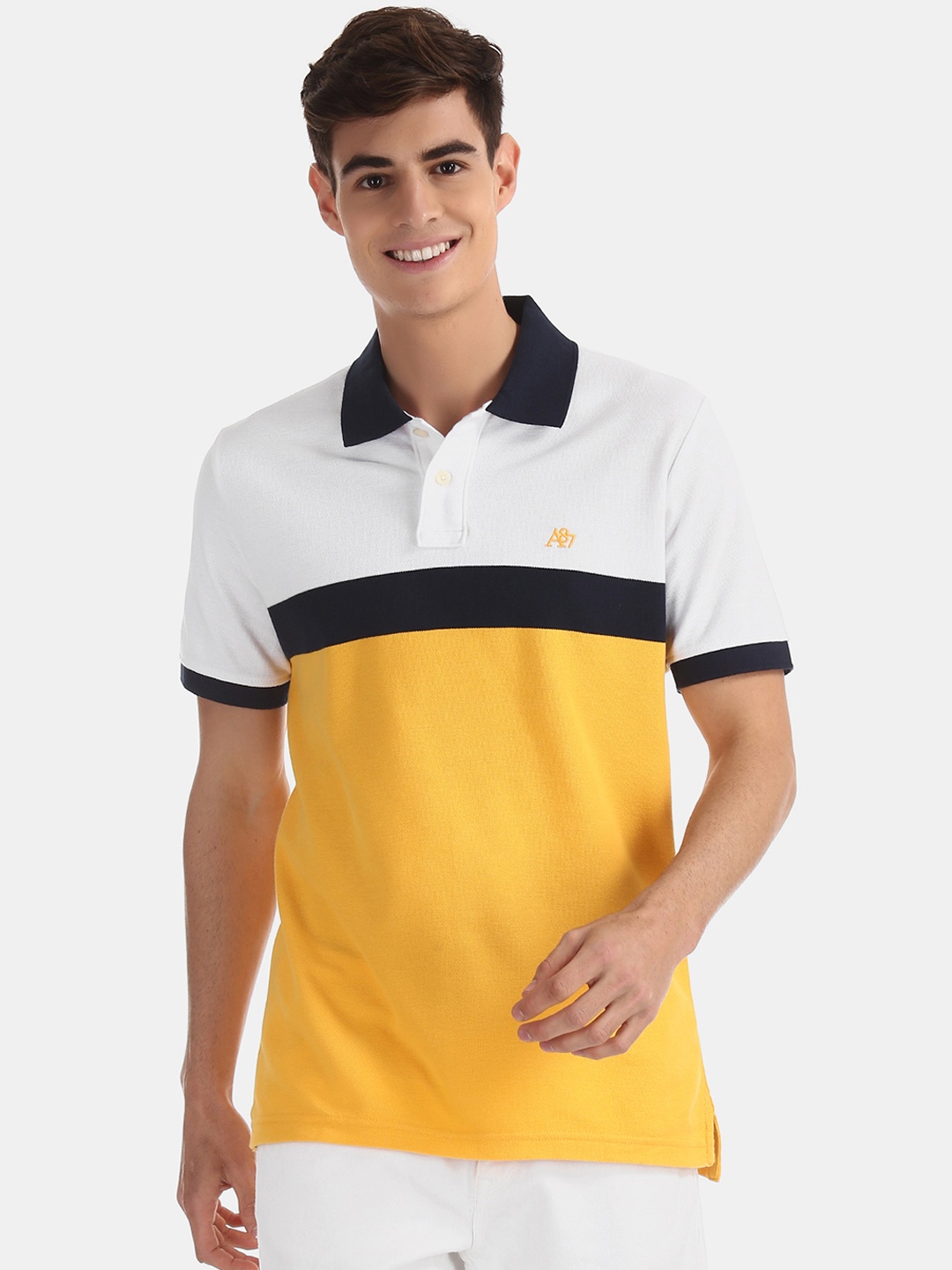 

Aeropostale Men White Yellow Colourblocked Polo Collar Pure Cotton T-shirt