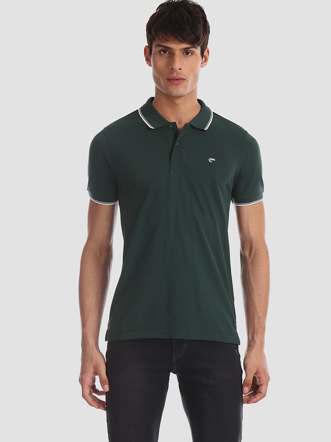 

Ruggers Men Green Solid Polo Collar T-shirt