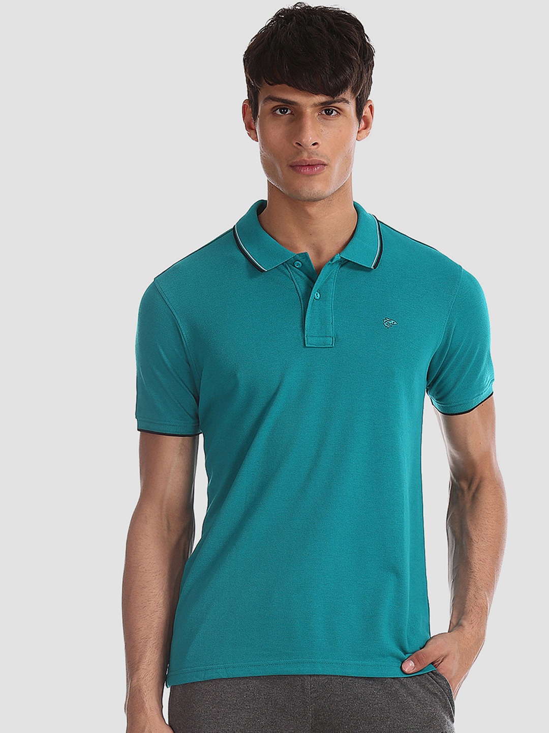 

Ruggers Men Green Solid Polo Collar T-shirt