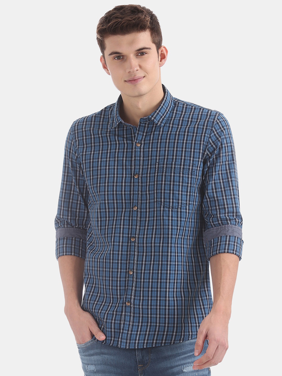 

Ruggers Men Blue & White Regular Fit Checked Casual Shirt