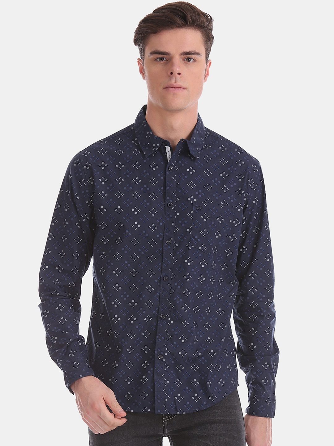 

Ruggers Men Blue & White Regular Fit Printed Casual Shirt