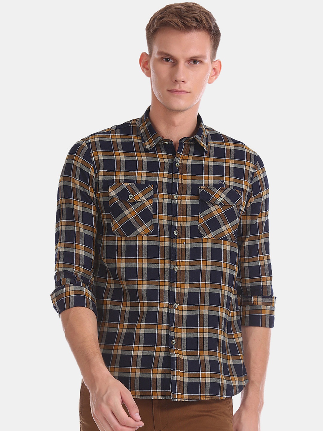 

Ruggers Men Brown & Navy Blue Checked Casual Shirt