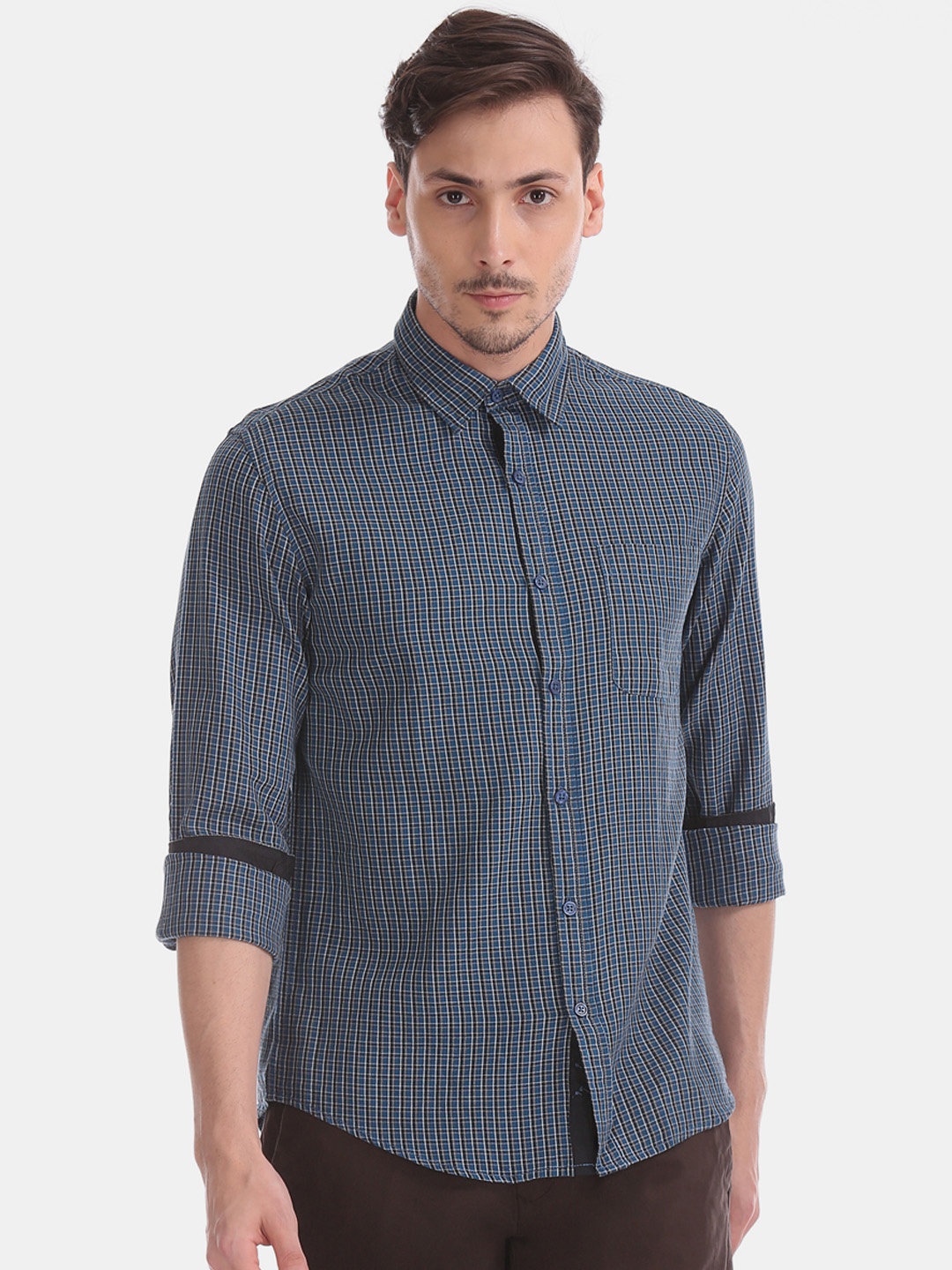 

Ruggers Men Blue & Black Regular Fit Checked Casual Shirt