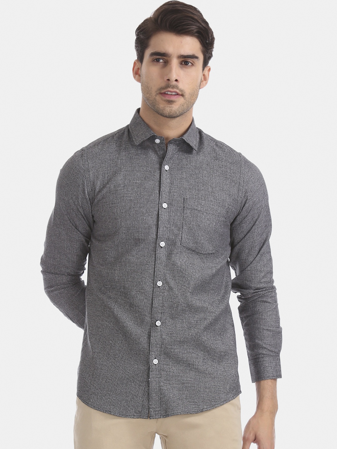 

Excalibur Men Black Slim Fit Self Design Casual Shirt