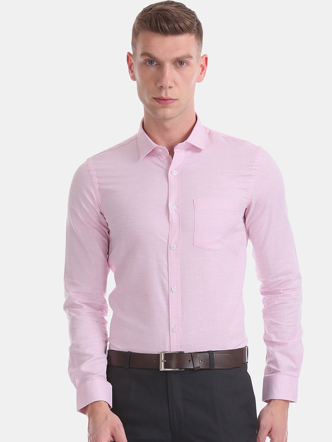 

Excalibur Men Pink Slim Fit Self Design Formal Shirt