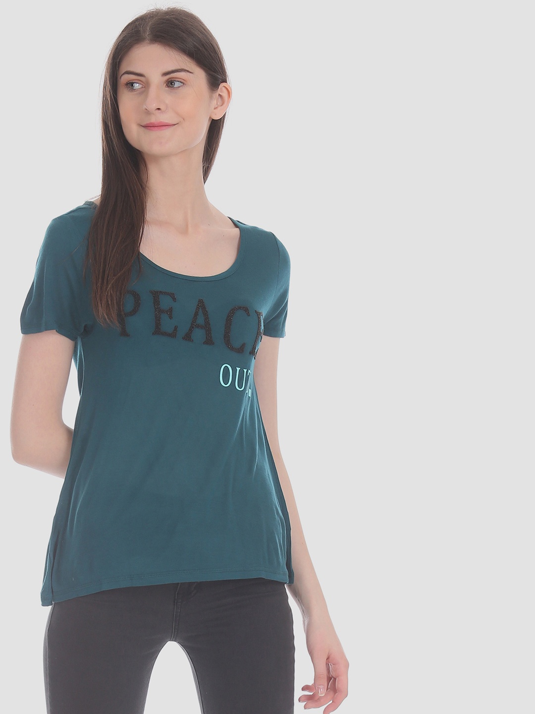 

Sugr Women Green Embellished Round Neck T-shirt