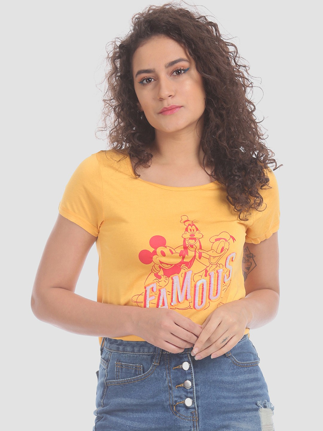 

Sugr Women Yellow Printed Round Neck T-shirt