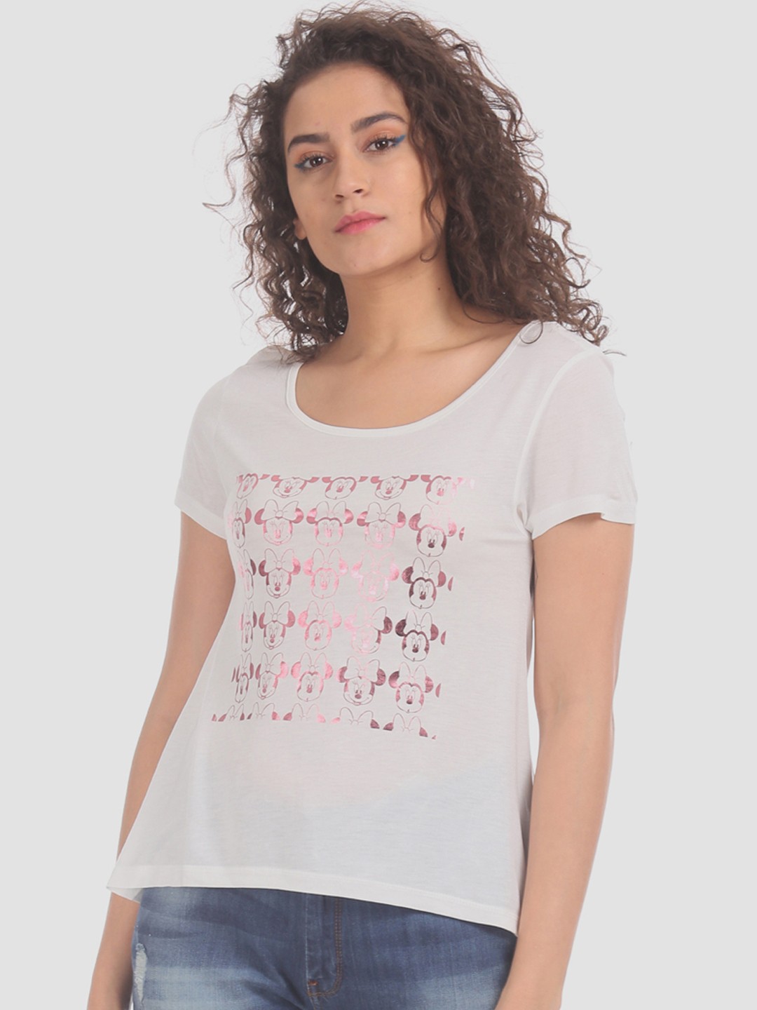 

Sugr Women Off White Minnie Mouse Printed Scoop Neck Pure Cotton T-shirt