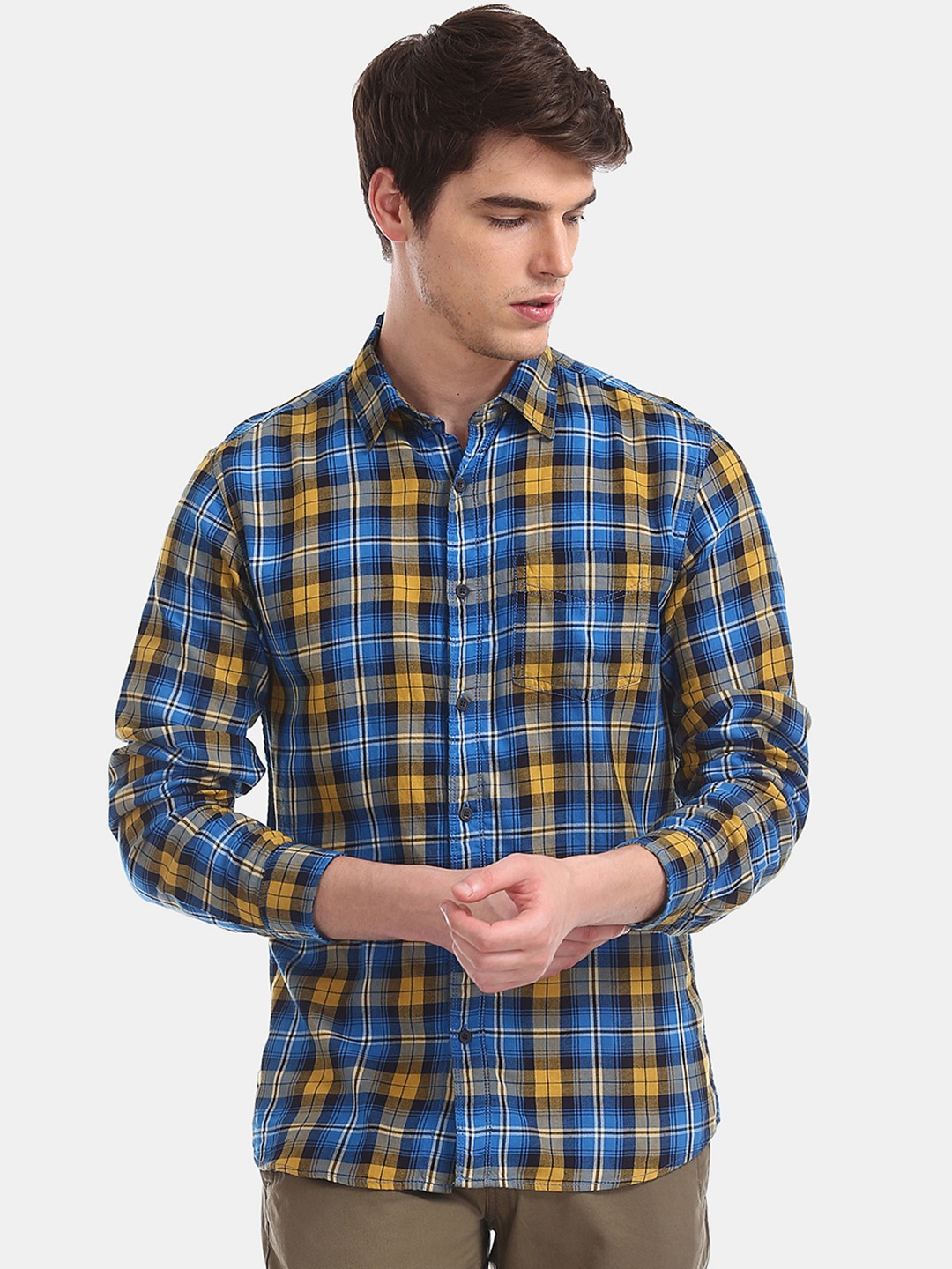 

Cherokee Men Blue & Mustard Yellow Regular Fit Checked Casual Shirt