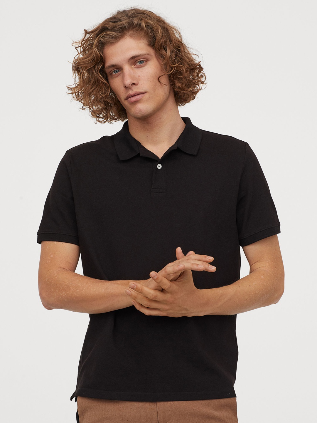 

H&M Men Black Solid Polo Collar T-shirt