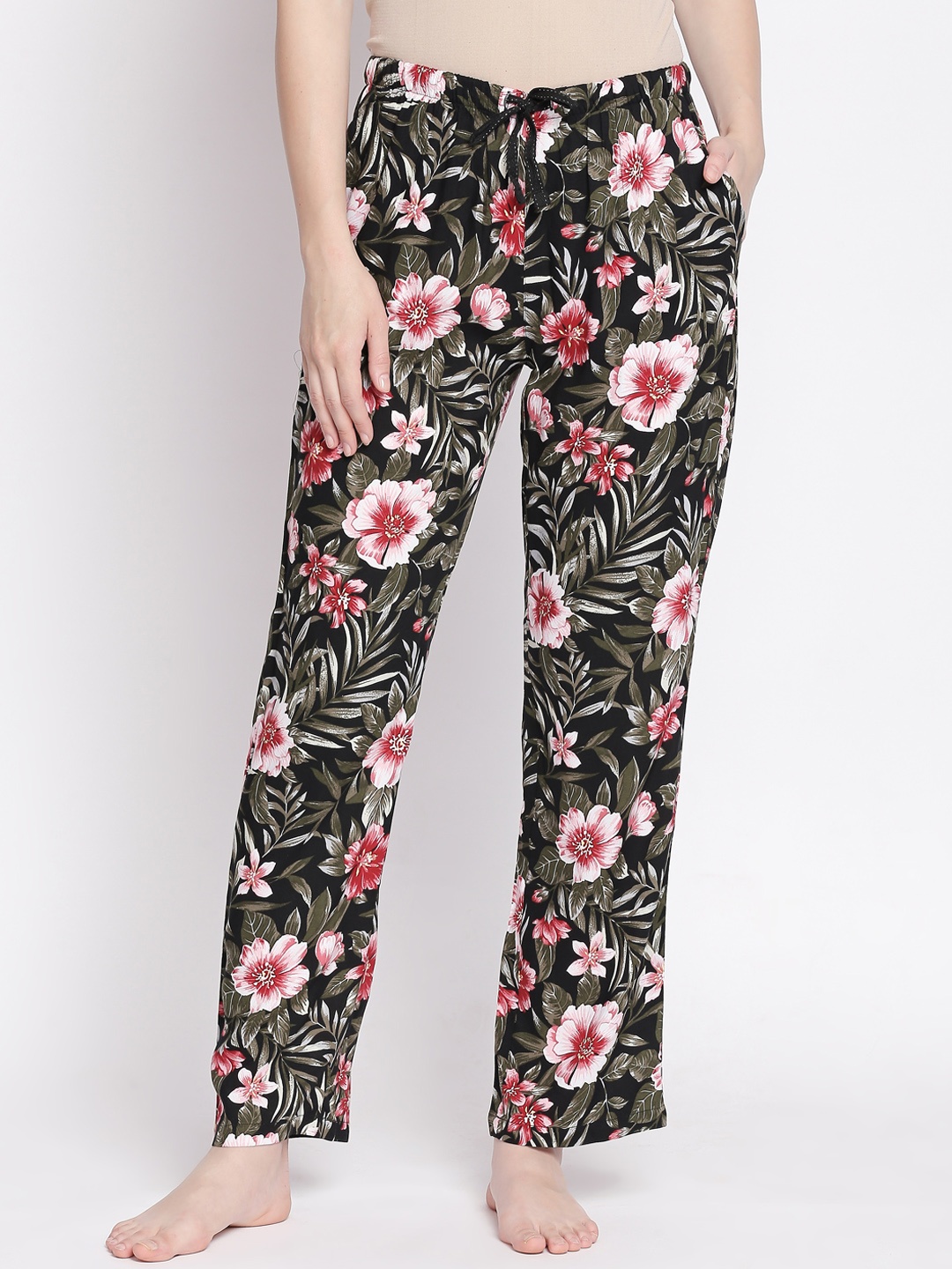 

Dreamz by Pantaloons Women Black Floral Printed Lounge Pants